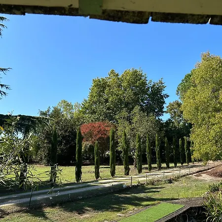 Prázdninový dům Le Bois De Montpouillan *