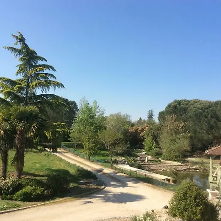 Le Bois De Montpouillan Ferienhaus